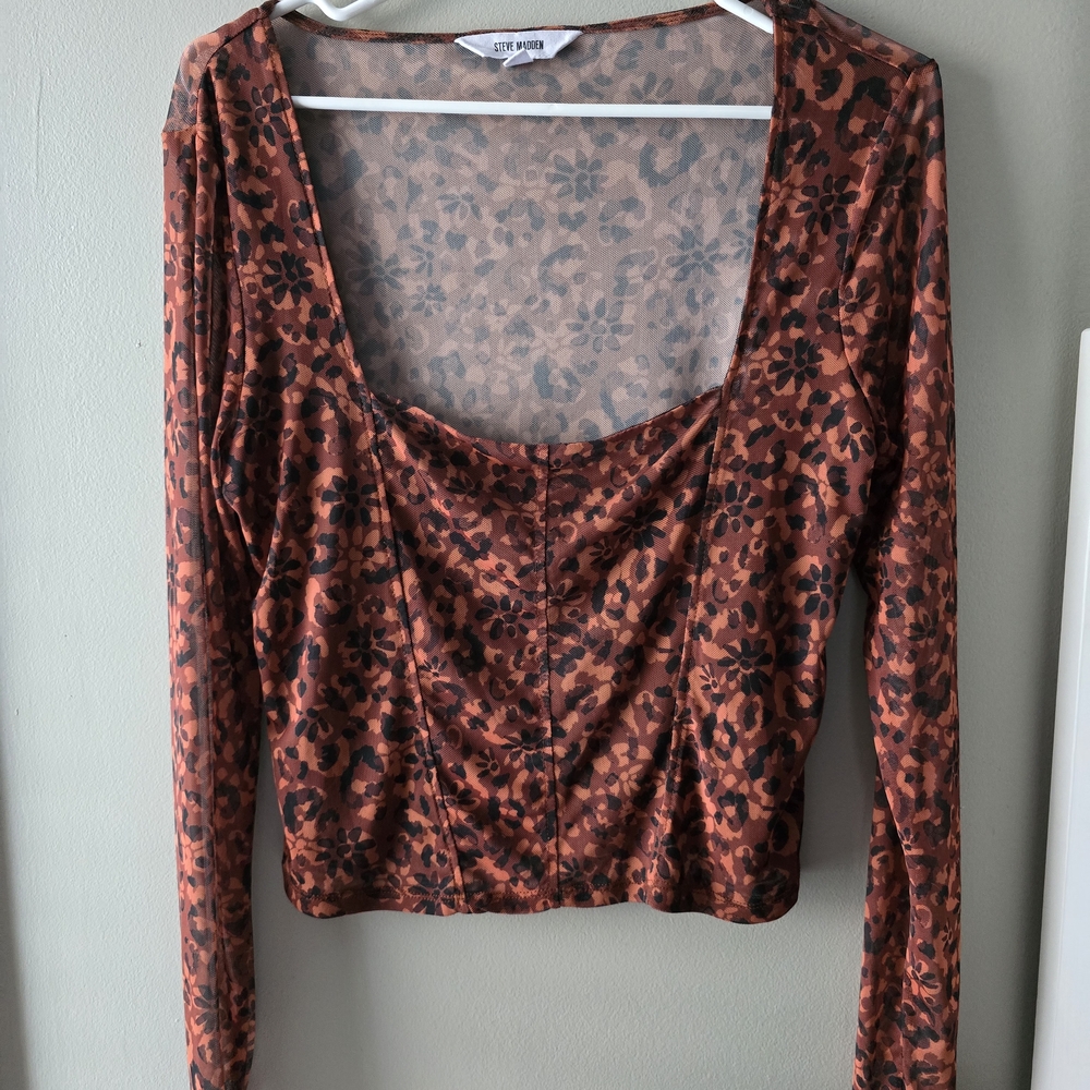 Steve Madden Print Square Neck Top - Picture 6 of 7